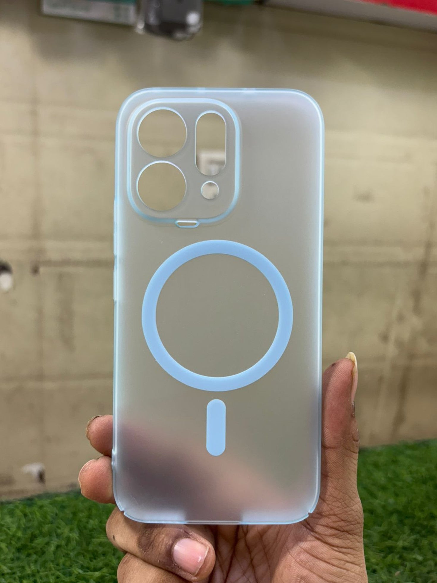 Anty Yellow Hard MagSafe back cover for Vivo V70